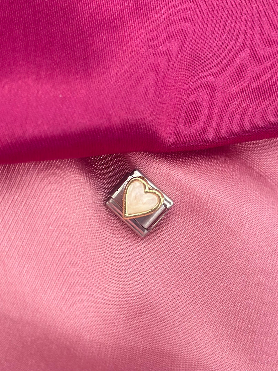 Corazon madre perla Charm #16