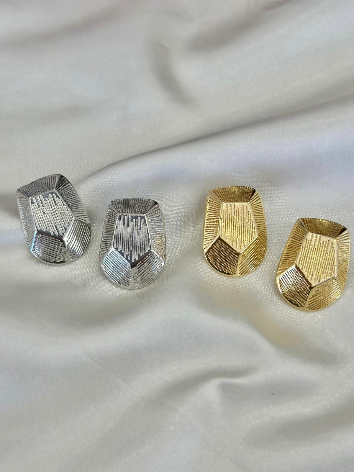 Aretes lineas divisiones #C111