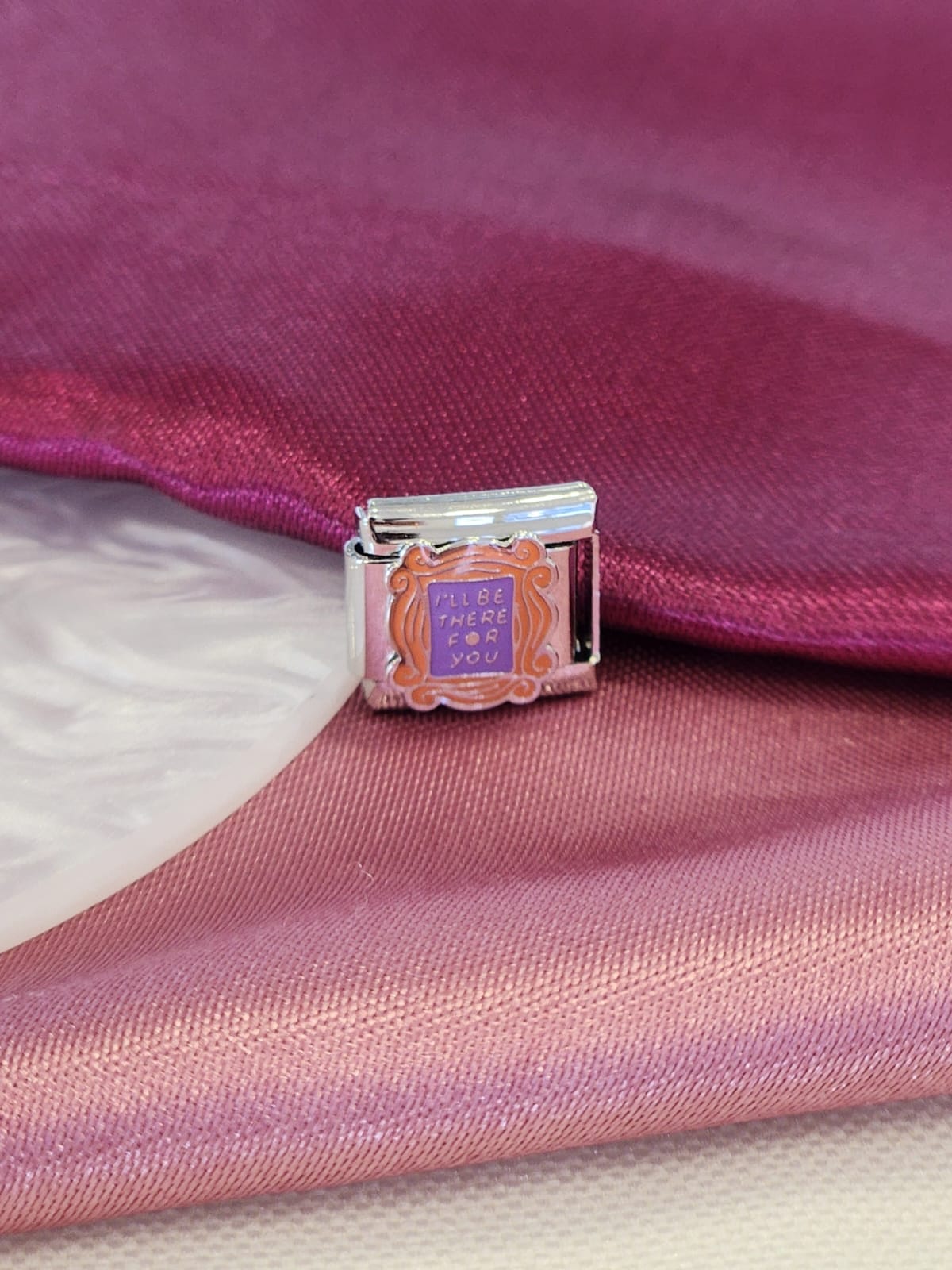 Charm friends plateado