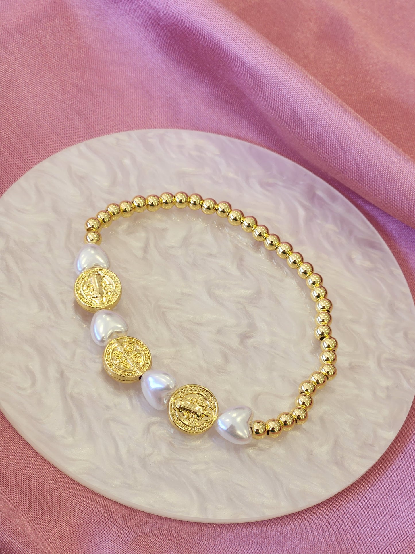 Pulsera san Benito bolitas corazones perla  #A0.6