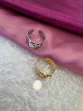 Cargar imagen en el visor de la galería, Anillo cabeza de toro liso
