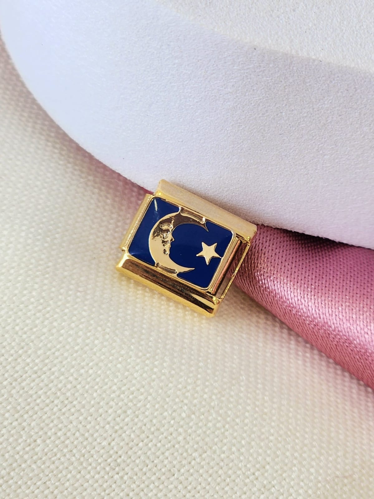 Charm luna estrella dorada #2