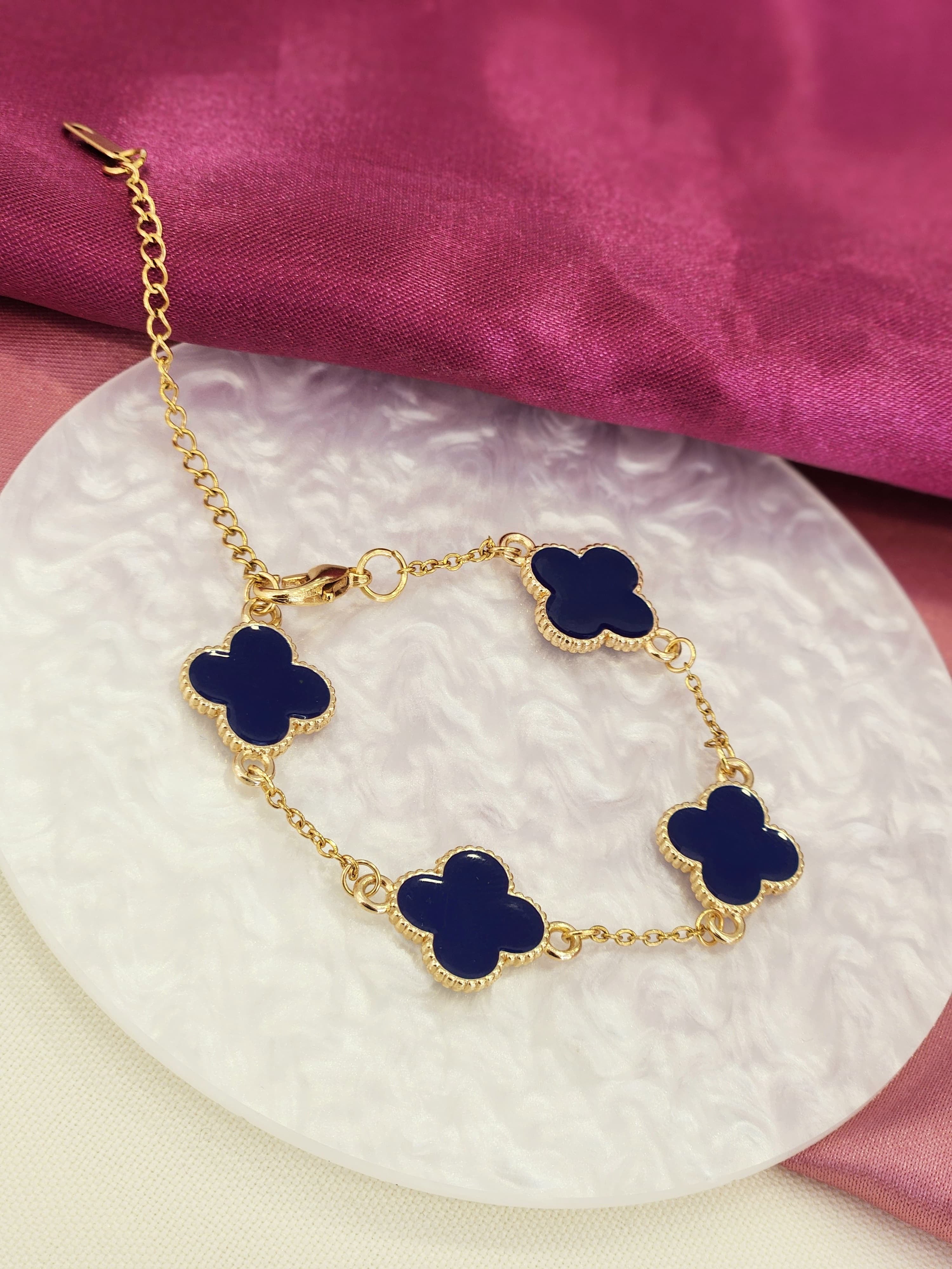 Pulsera trebol azul fuerte #28