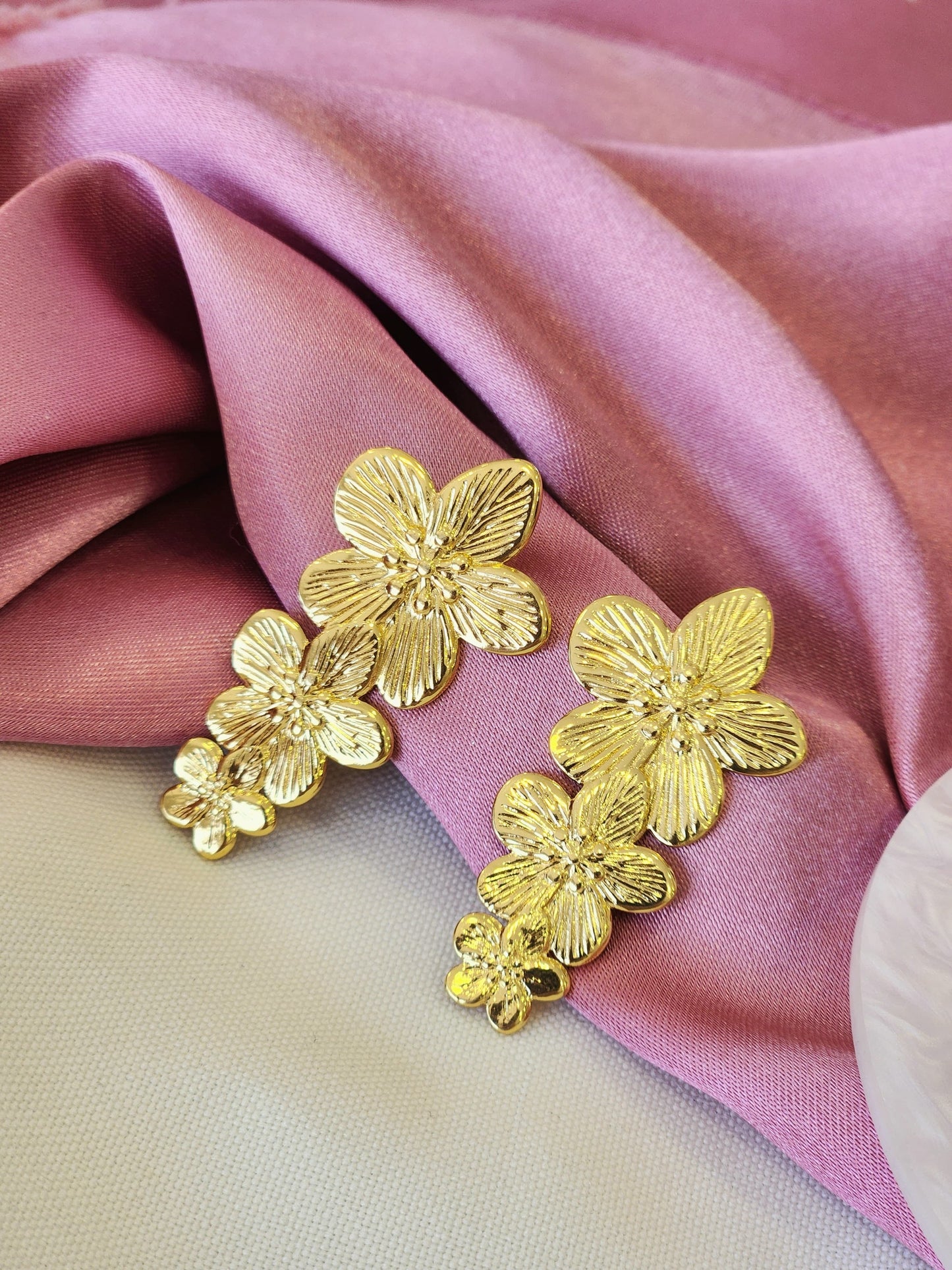 Aretes triple flor #E28