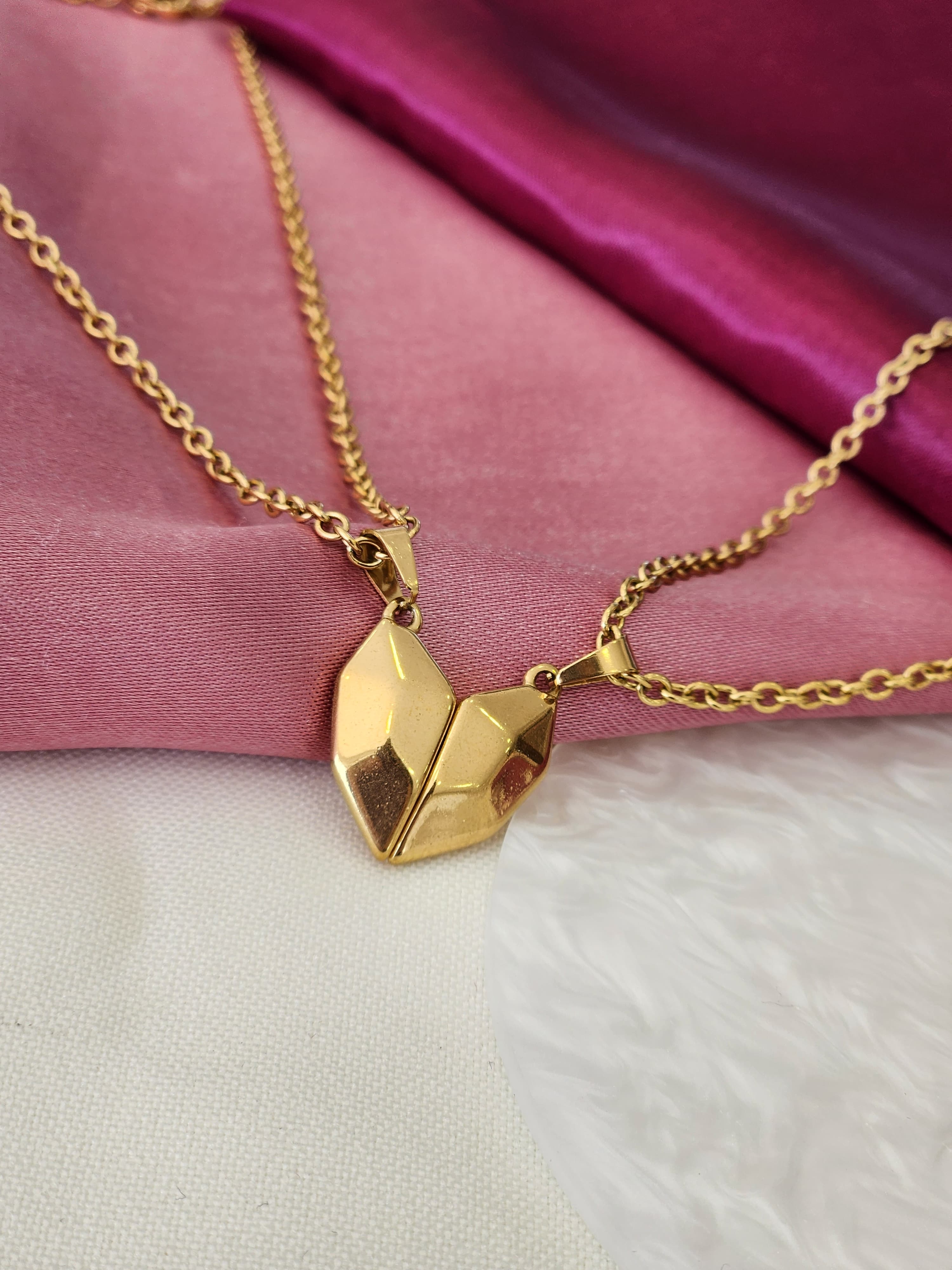 Collares geometricos iman #K19