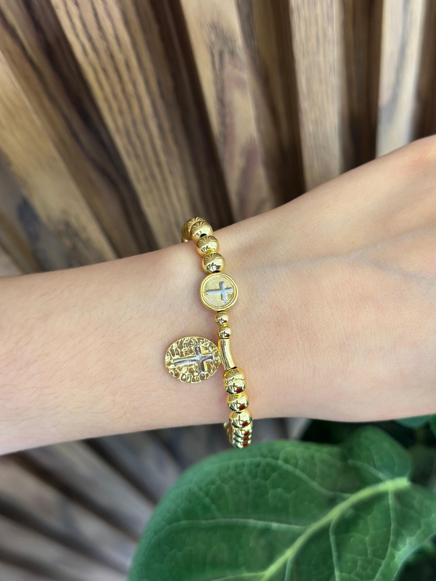 Pulsera bolitas cruces bicolor #F8