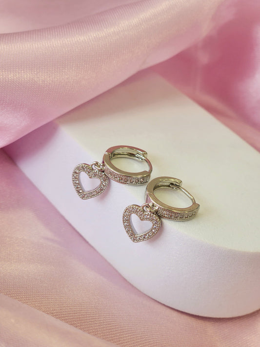 Arracadas plateadas zirconia corazon contorno colgante #C125