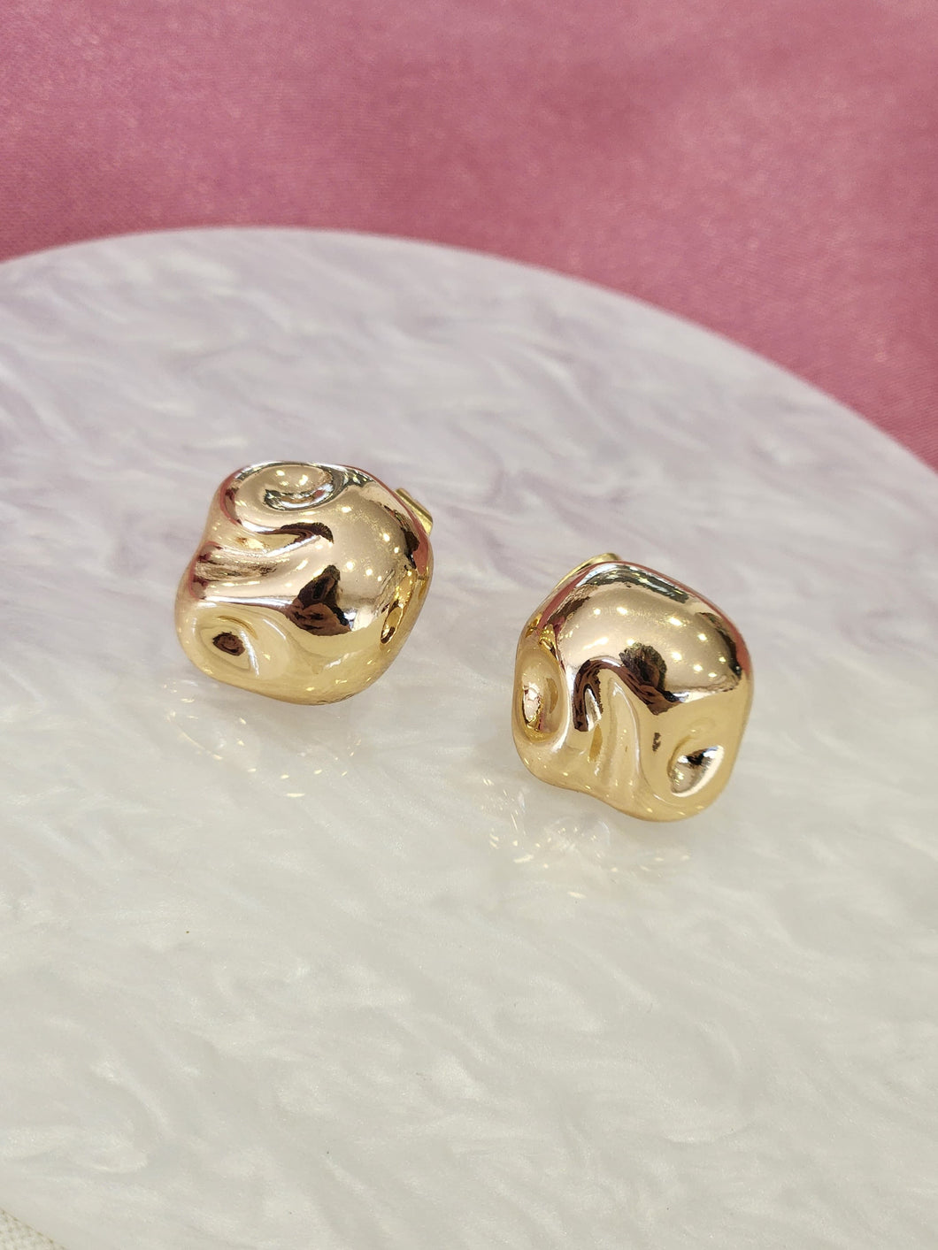 Aretes pequeña roca #G27