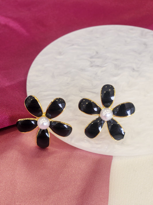Aretes petalos negros abiertos #C147