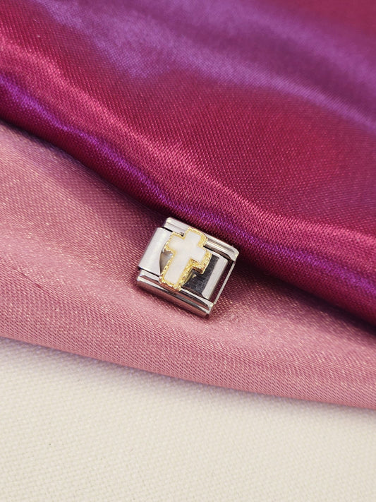 Charm cruz blanca #7