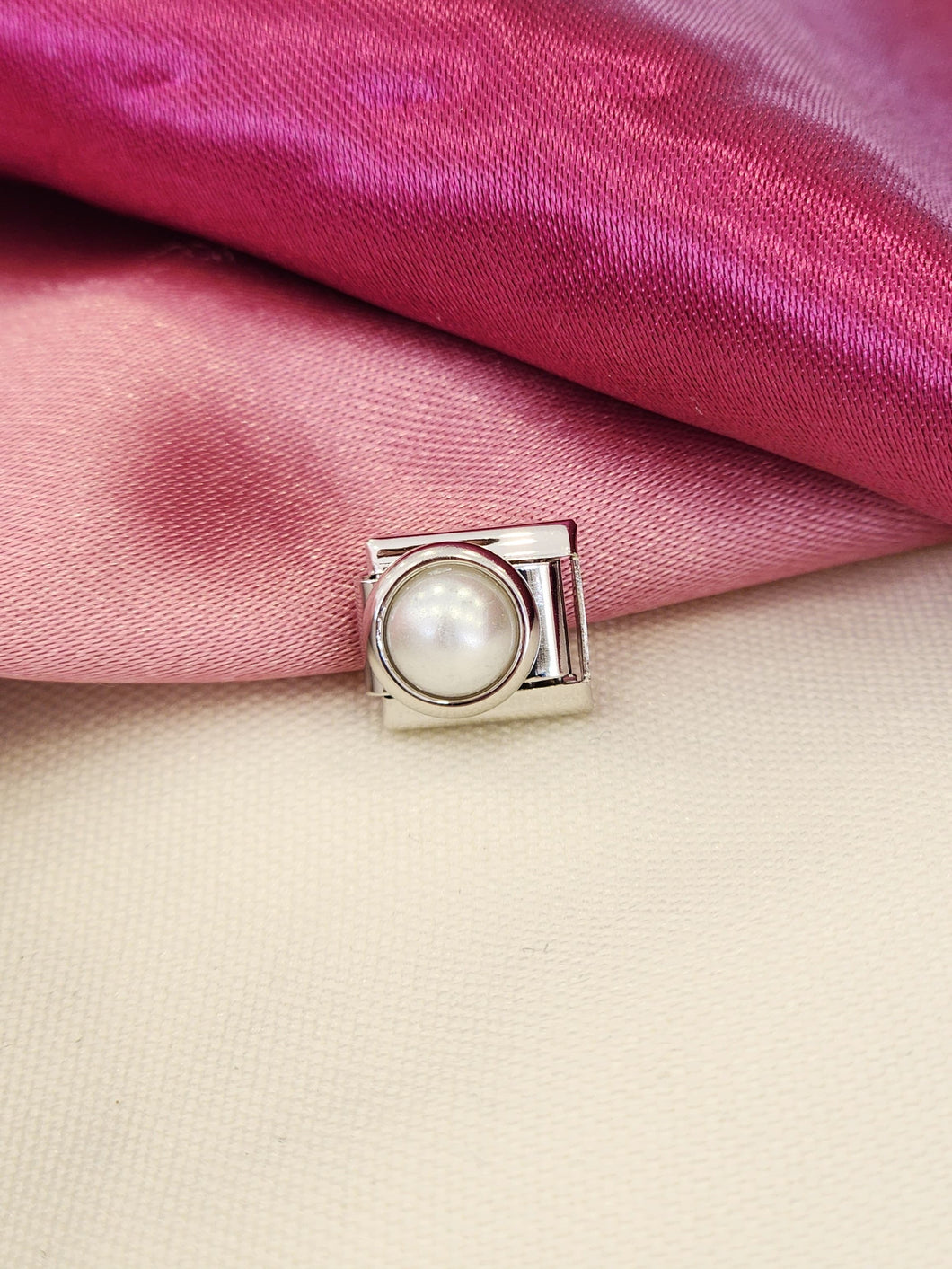 Charm perla plateado #11
