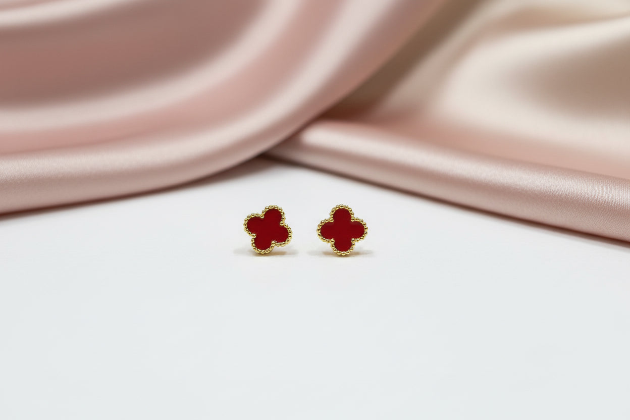 Aretes trebol rojo #B4.6