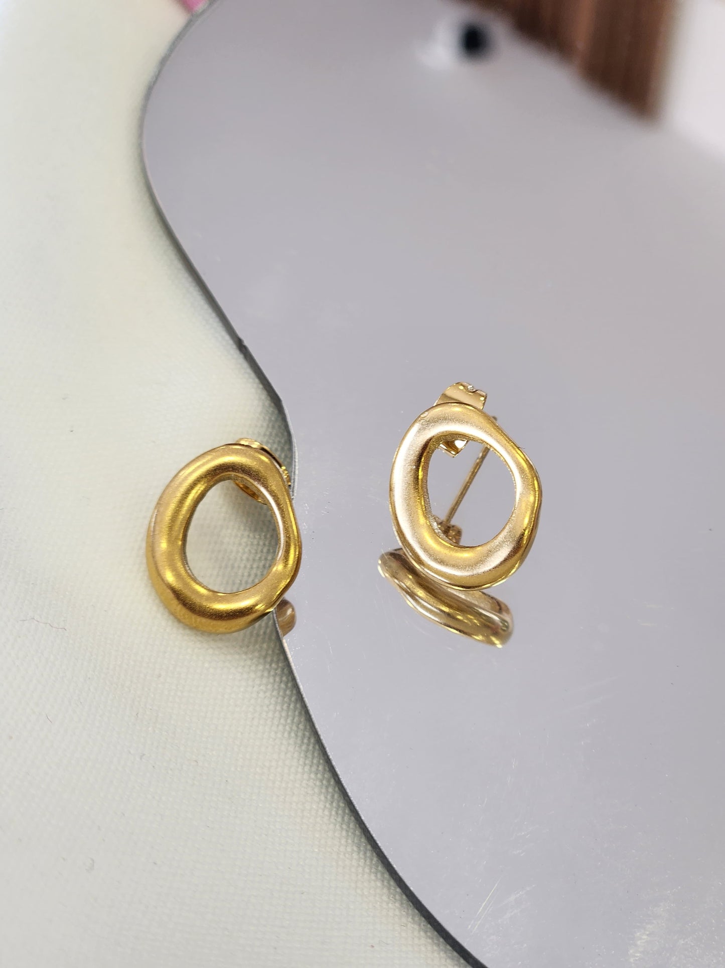 Aretes circulo hueco irregular #3