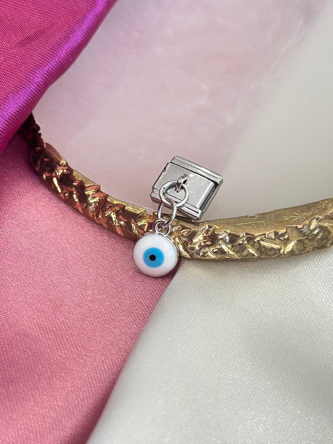 Ojo blanco colgante Charm