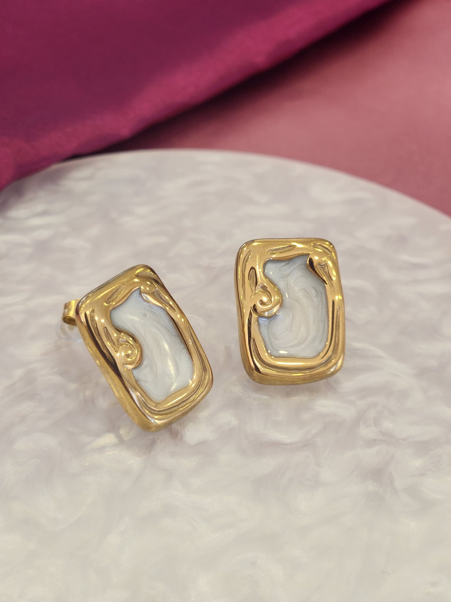 Aretes rectangulares madre perla #220A