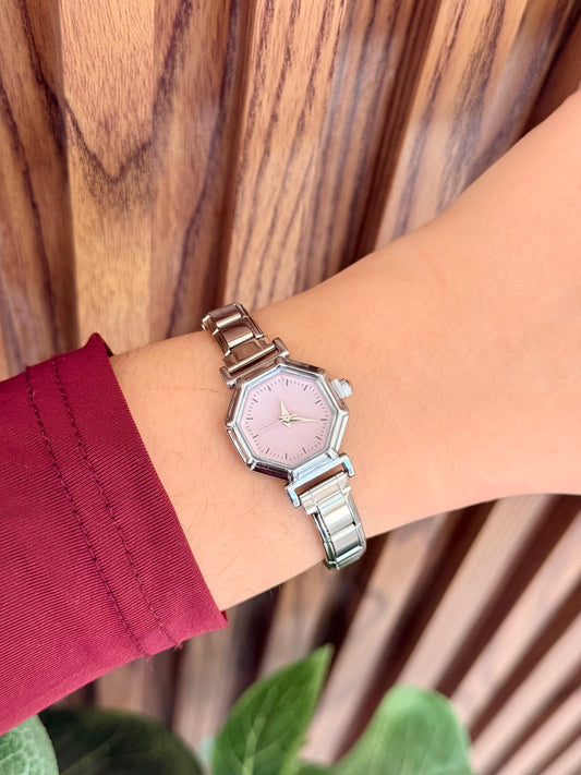 Reloj octagonal rosa #K55