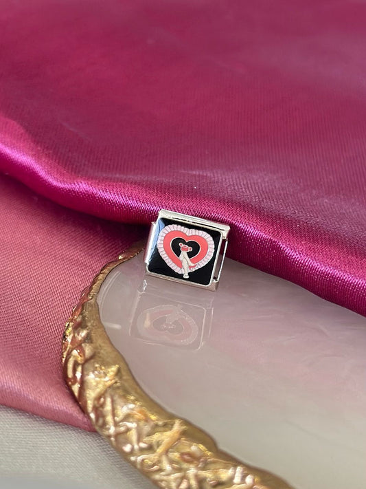 Corazones internos Charm #5