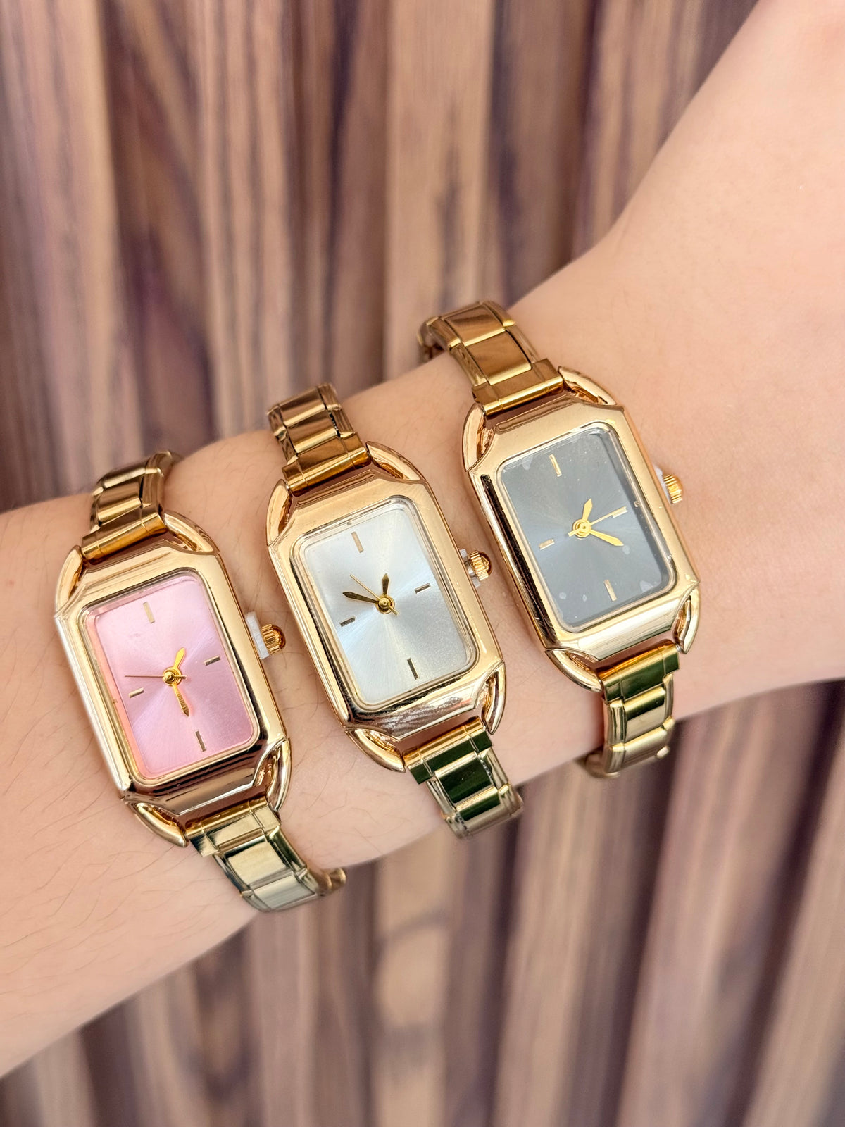 Reloj rectangular lineas