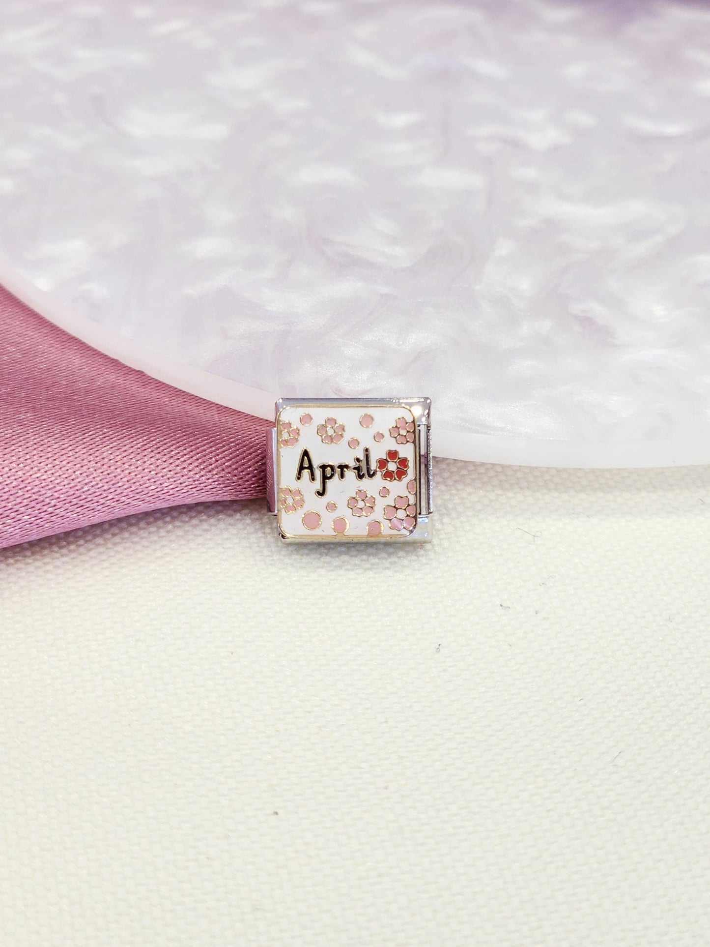 Charm abril #16
