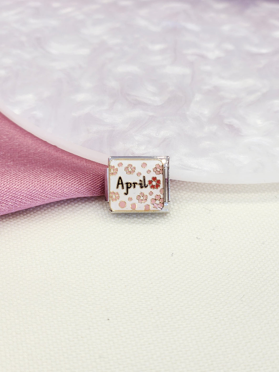 Charm abril #12
