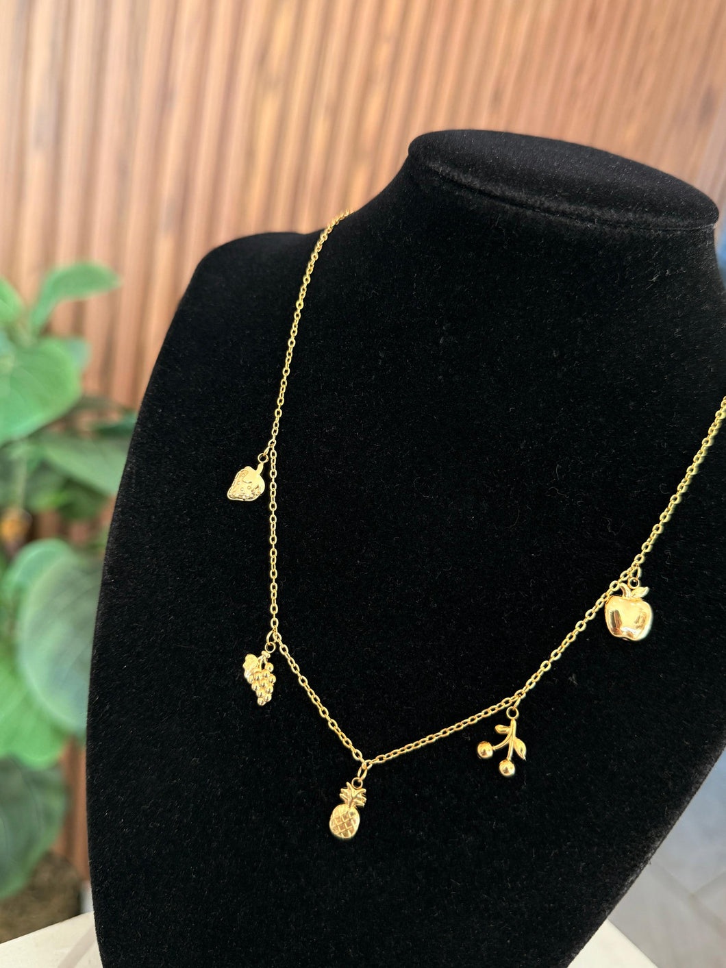 Collar frutas doradas colgantes #F19