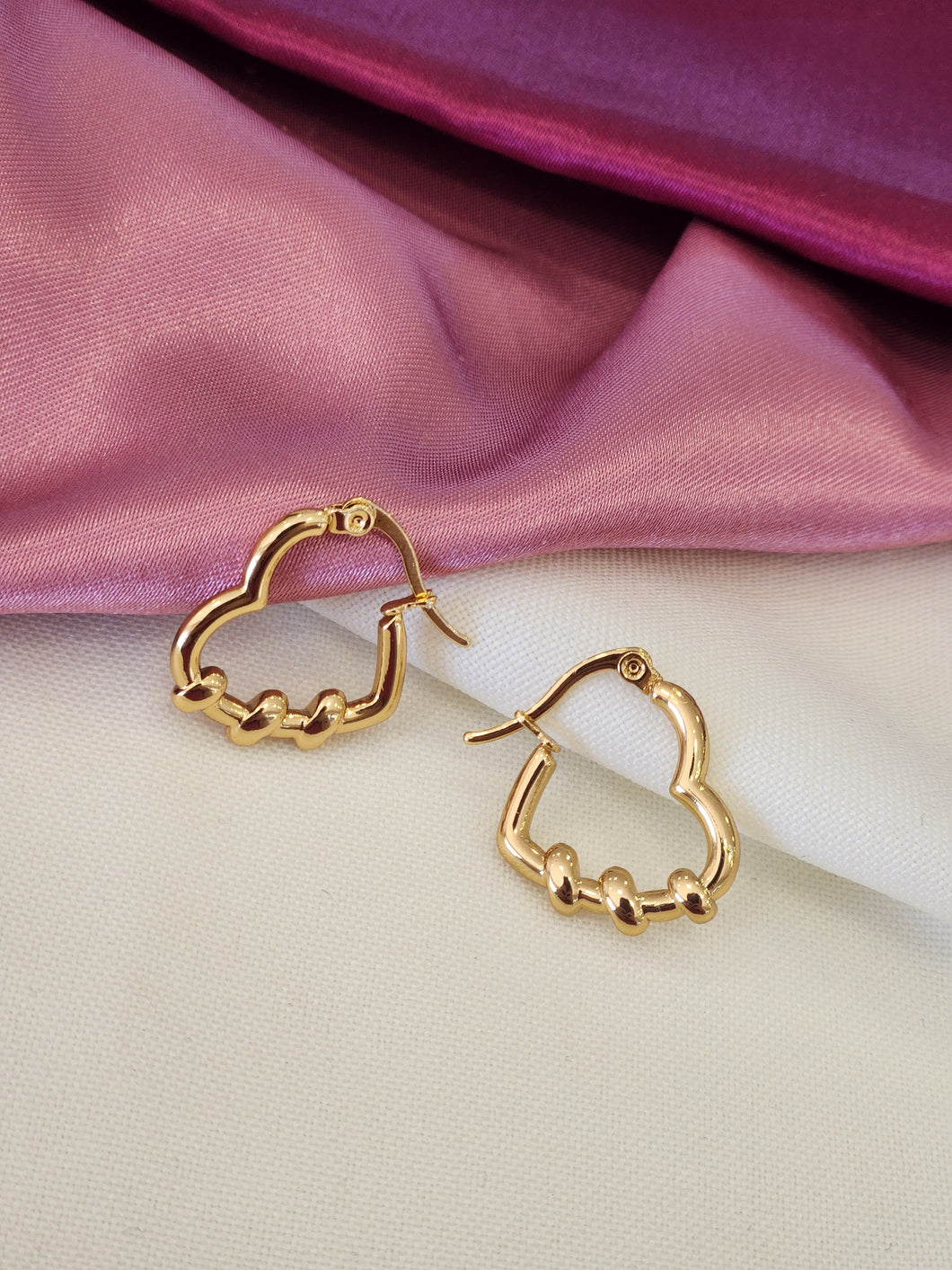 Arracadas corazon contorno lineas #A21