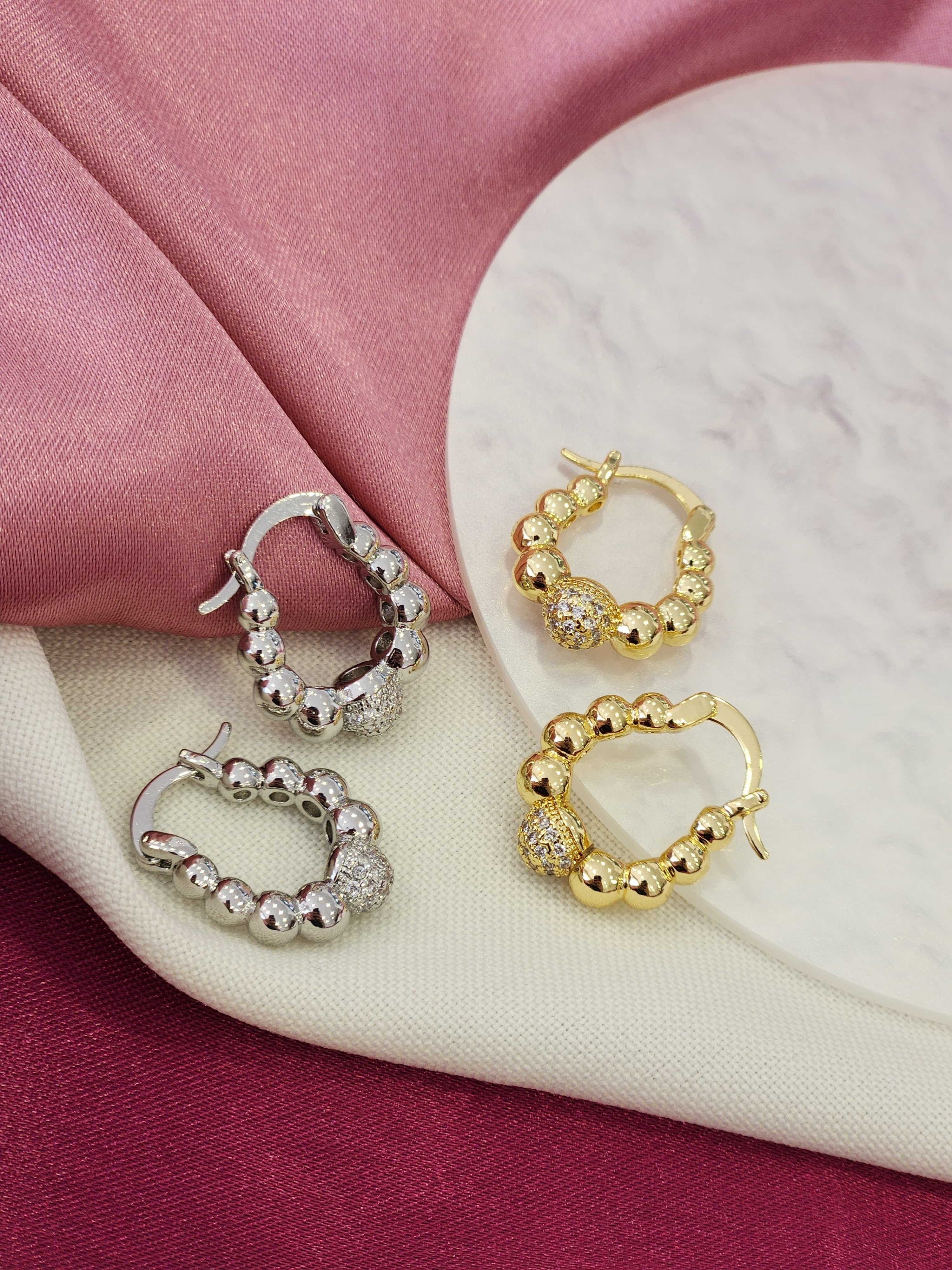 Arracadas bolitas con zirconia #77