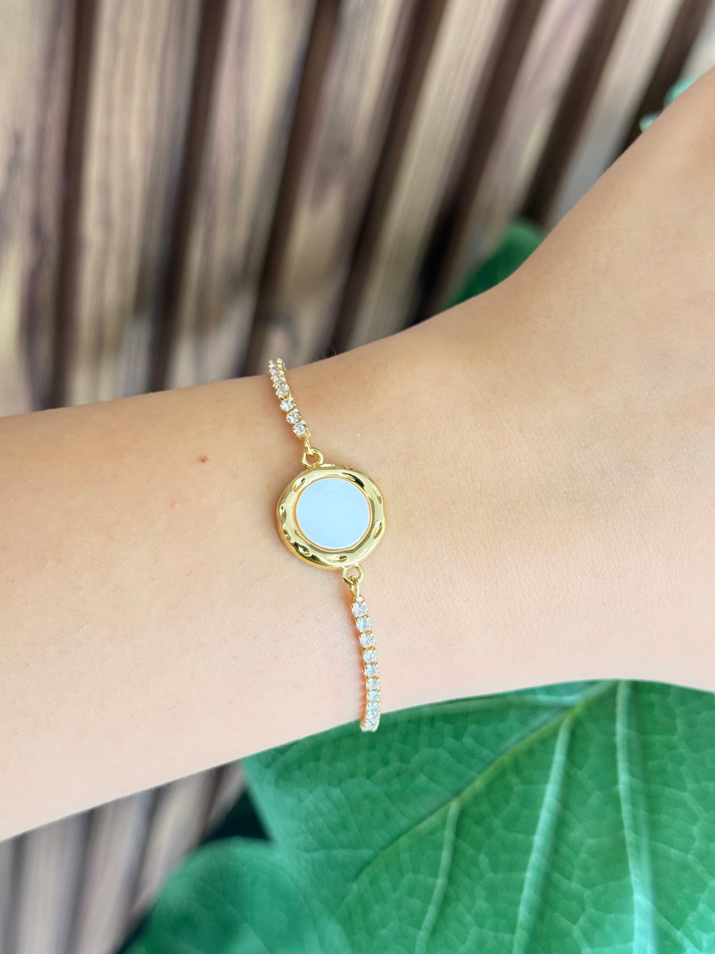 Pulsera circulo madre perla bolitas # 15