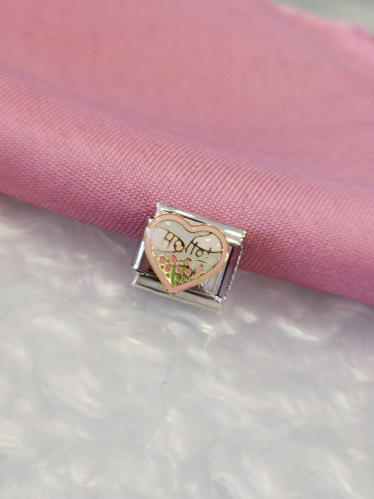 Charm corazon hello #9