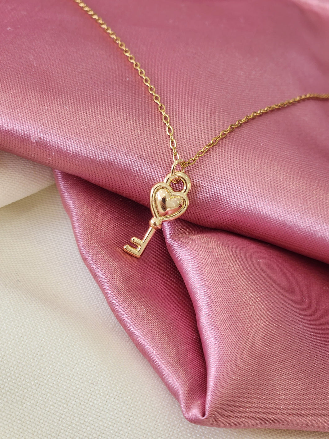 Collar llave corazon #GG
