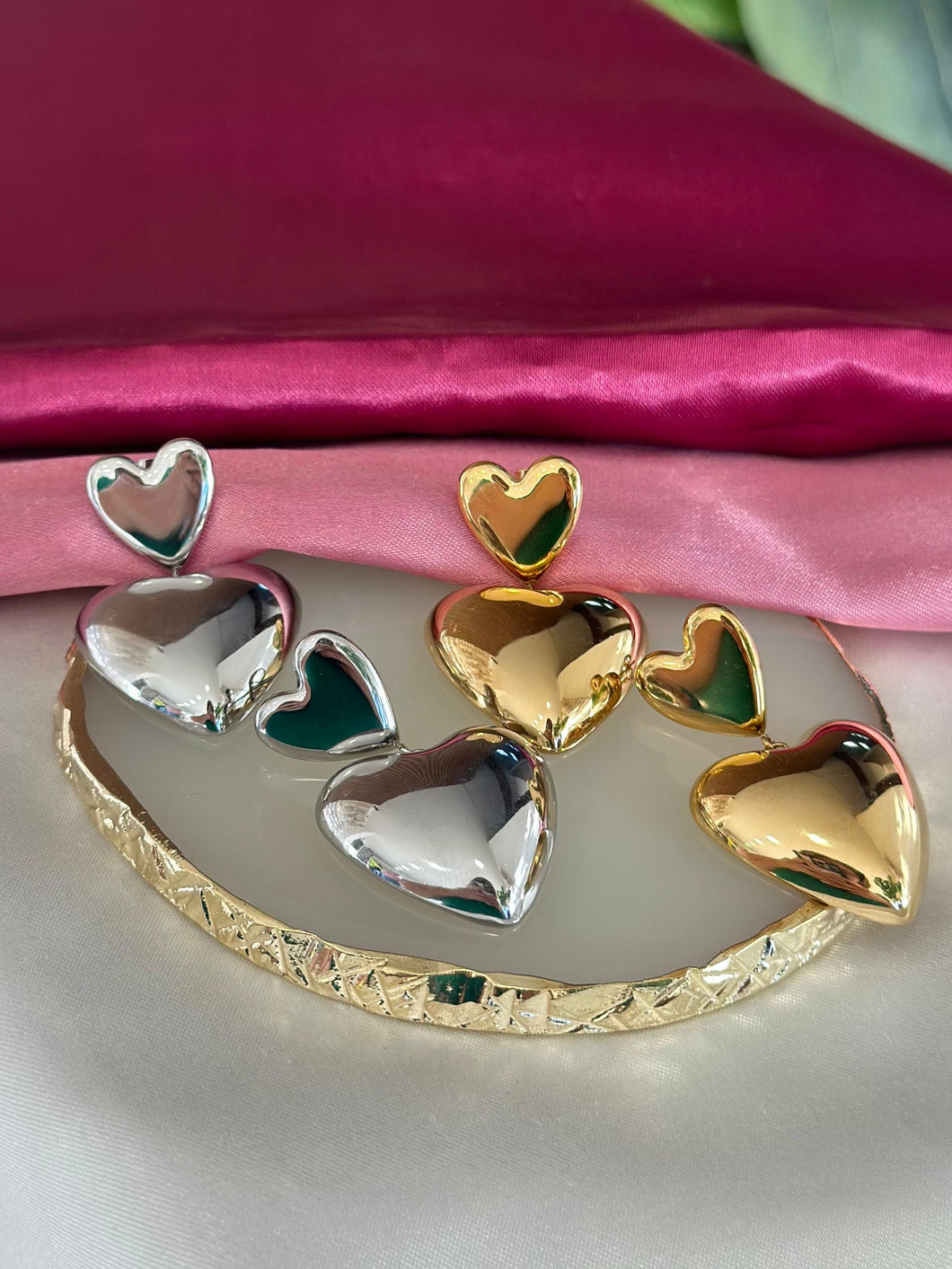 Aretes doble corazones chico grande #224