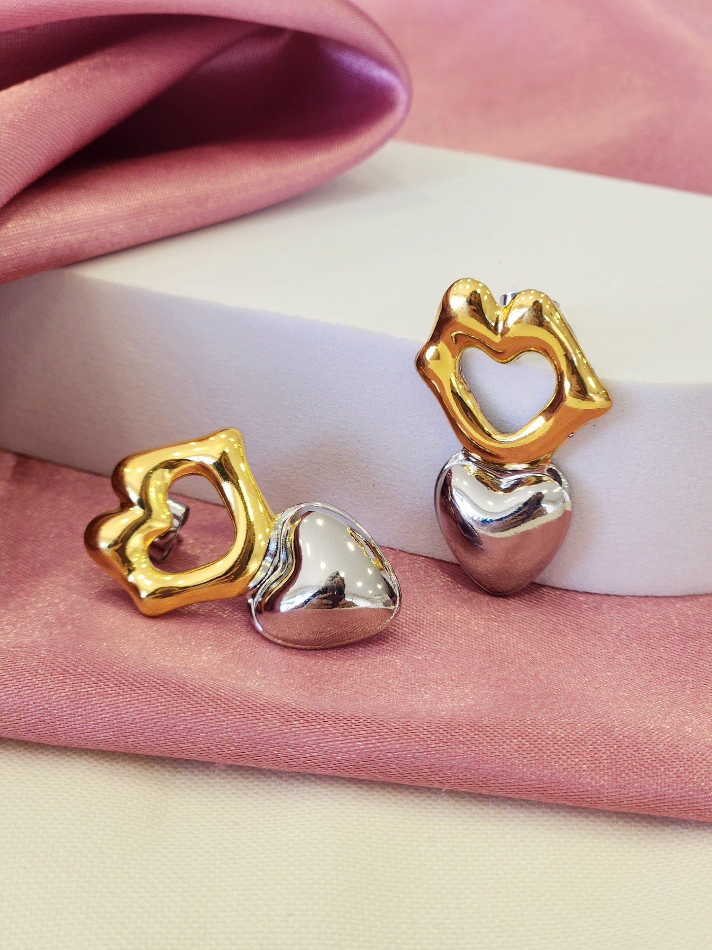 Aretes bicolor abertura con corazon #G26
