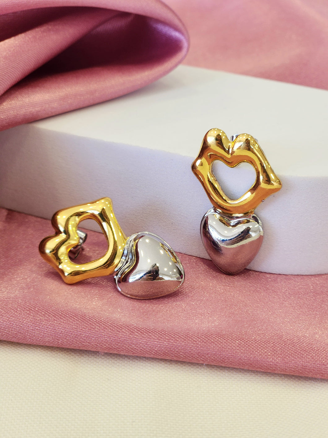 Aretes bicolor abertura con corazon #G26