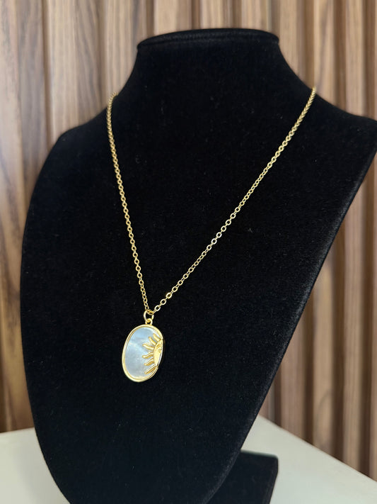 Collar ovalado sol madre perla #A4