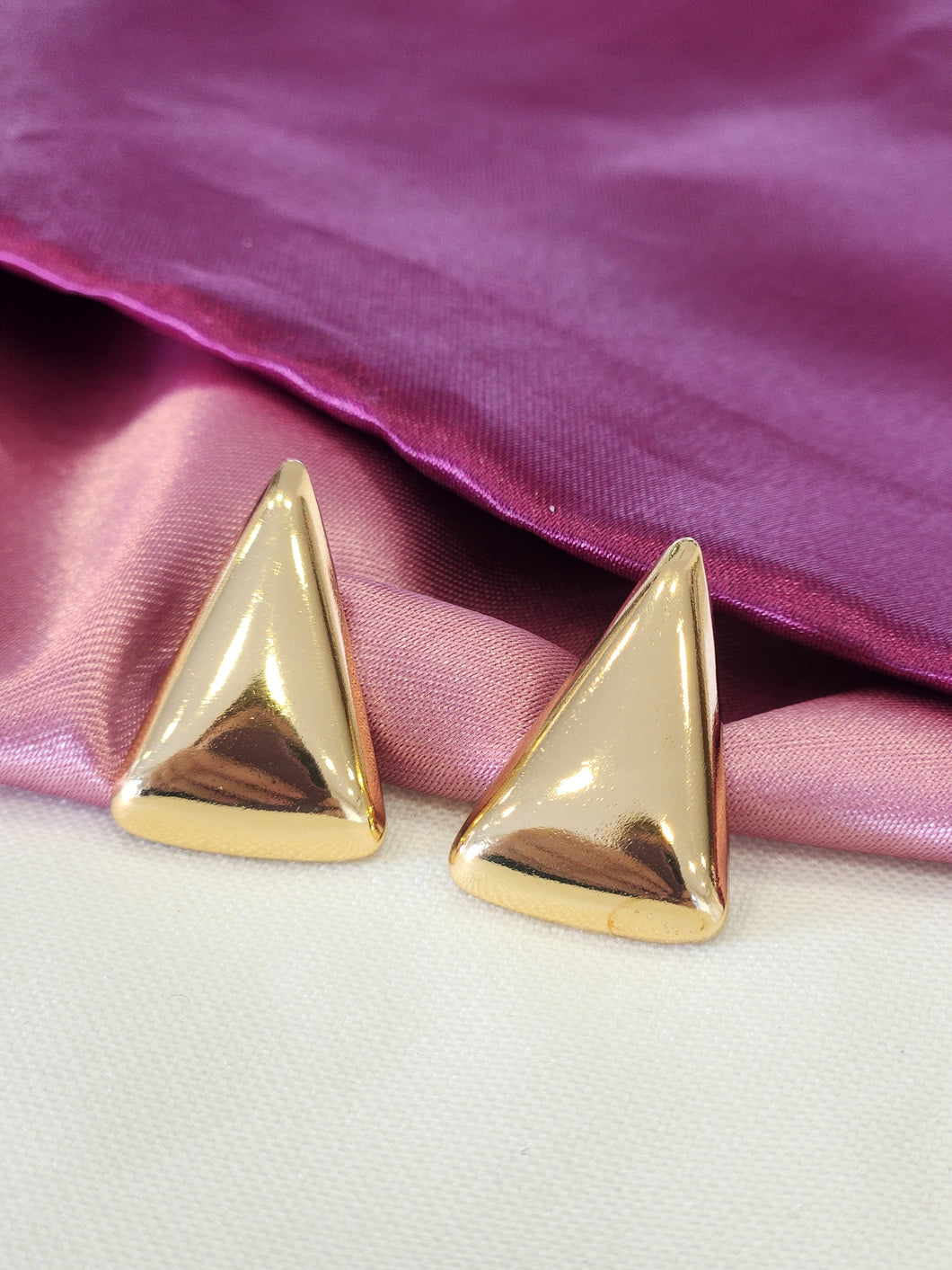 Aretes triángulos inflados #H3