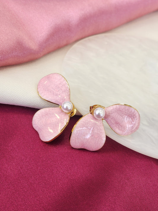 Aretes 2 petalos perla centro rosa #K50