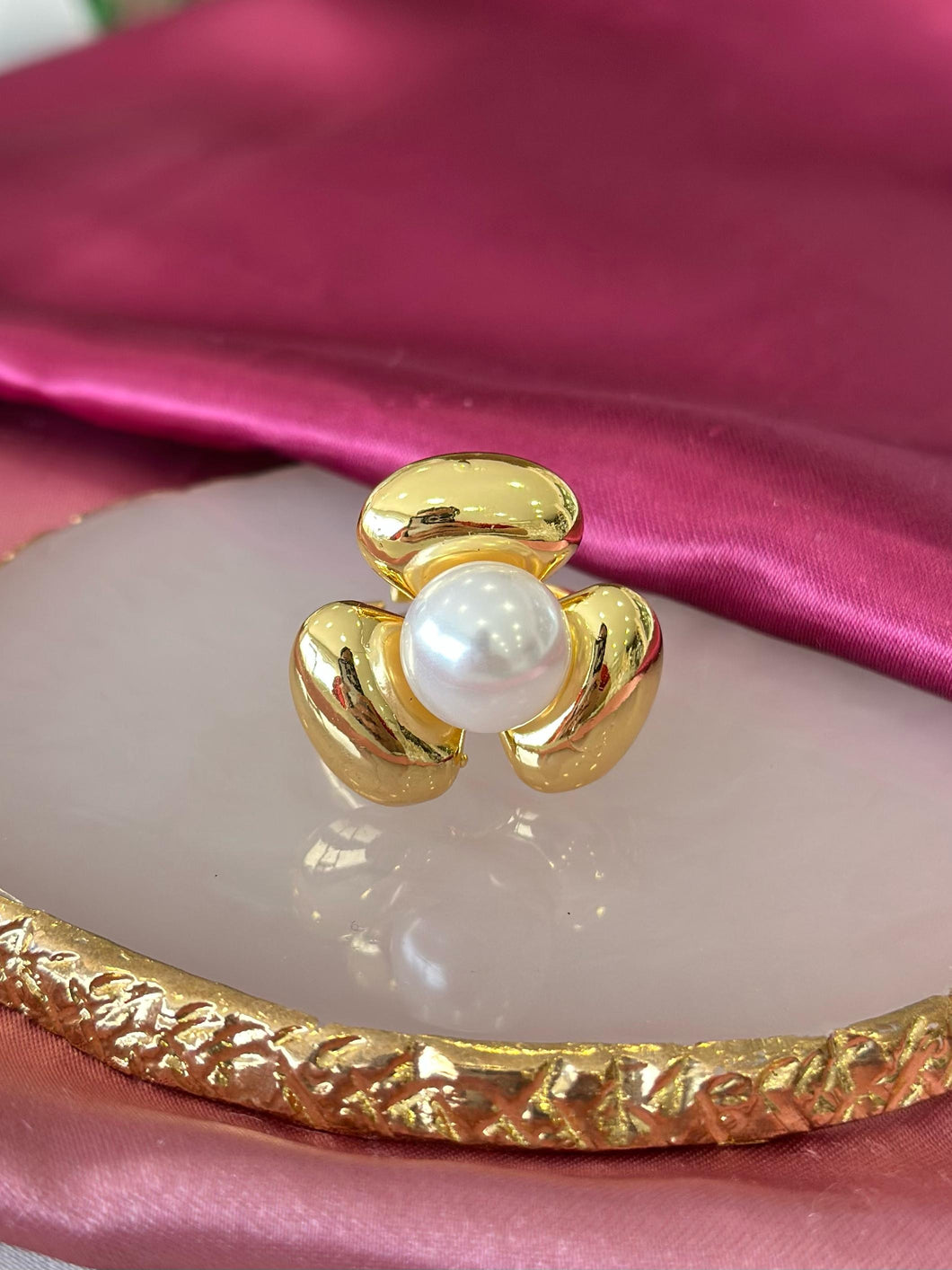 Anillo flor con perla #234A