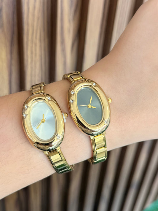 Reloj ovalado grande puntos zirconia
