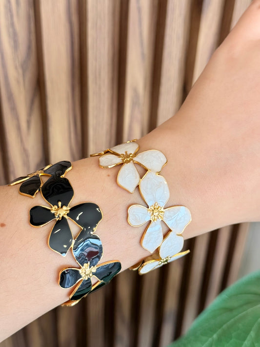 Pulsera flores 4 petalos #L18