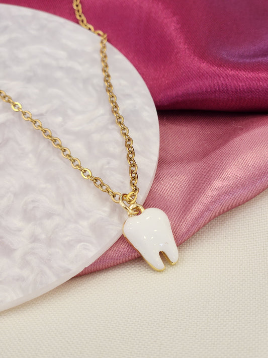 Collar diente blanco