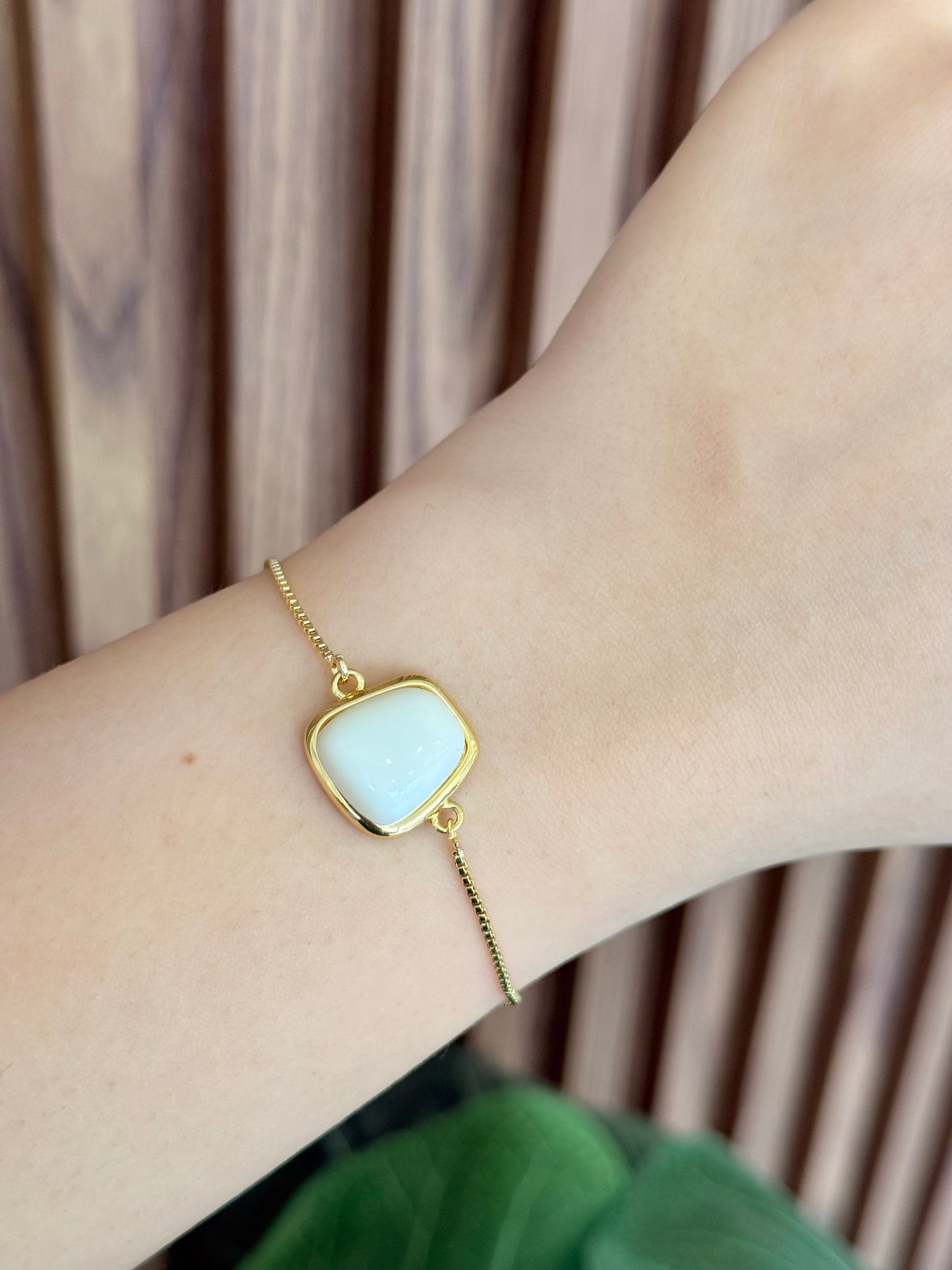 Pulsera boton beige