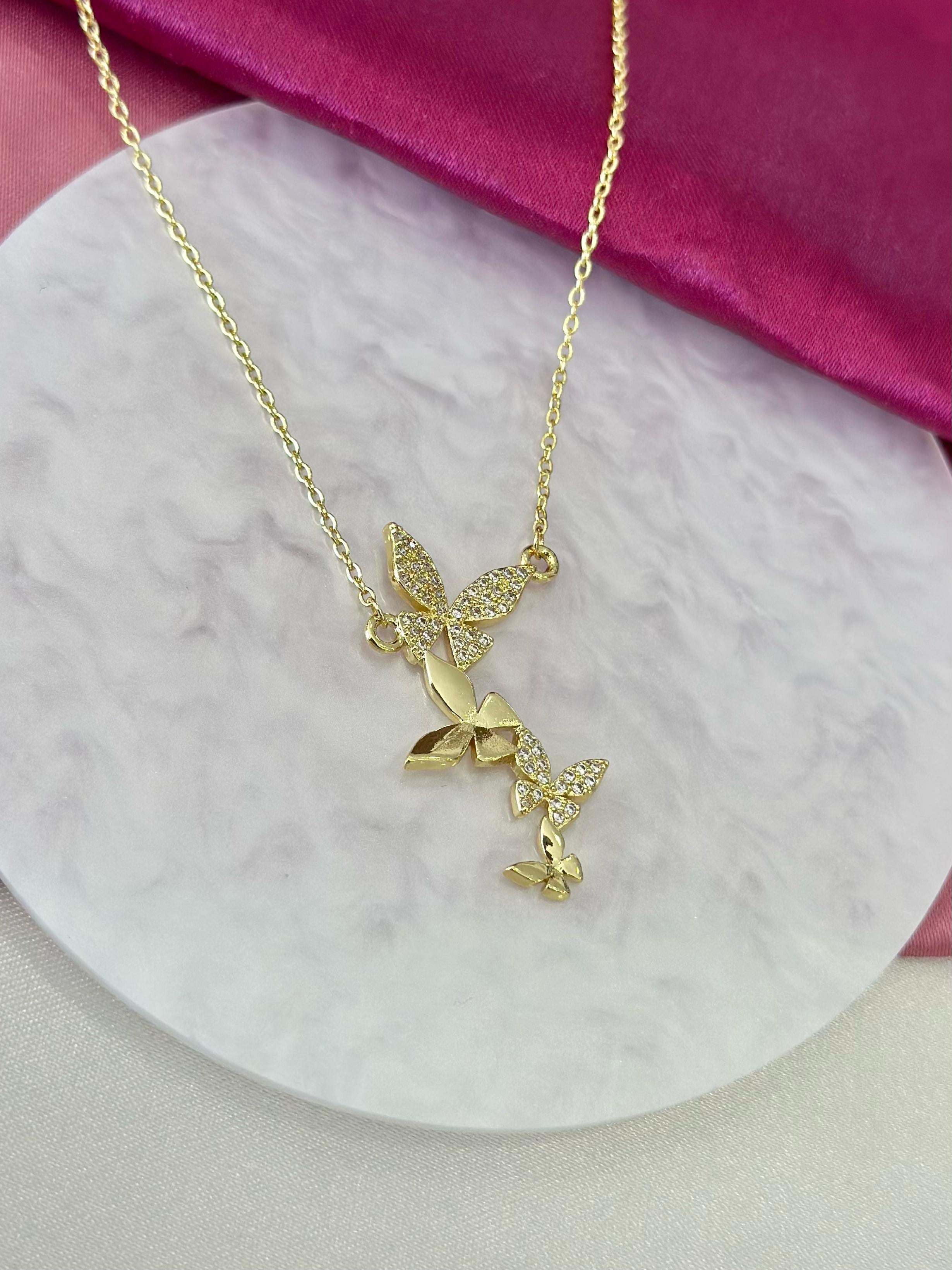 Collar mariposas verticales zirconia #G14