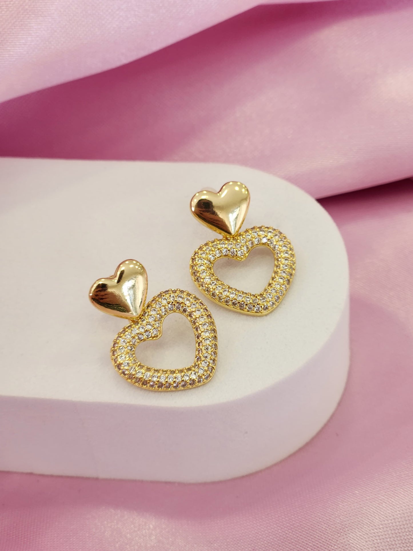 Aretes doble corazon colgante contorno de zirconia #00