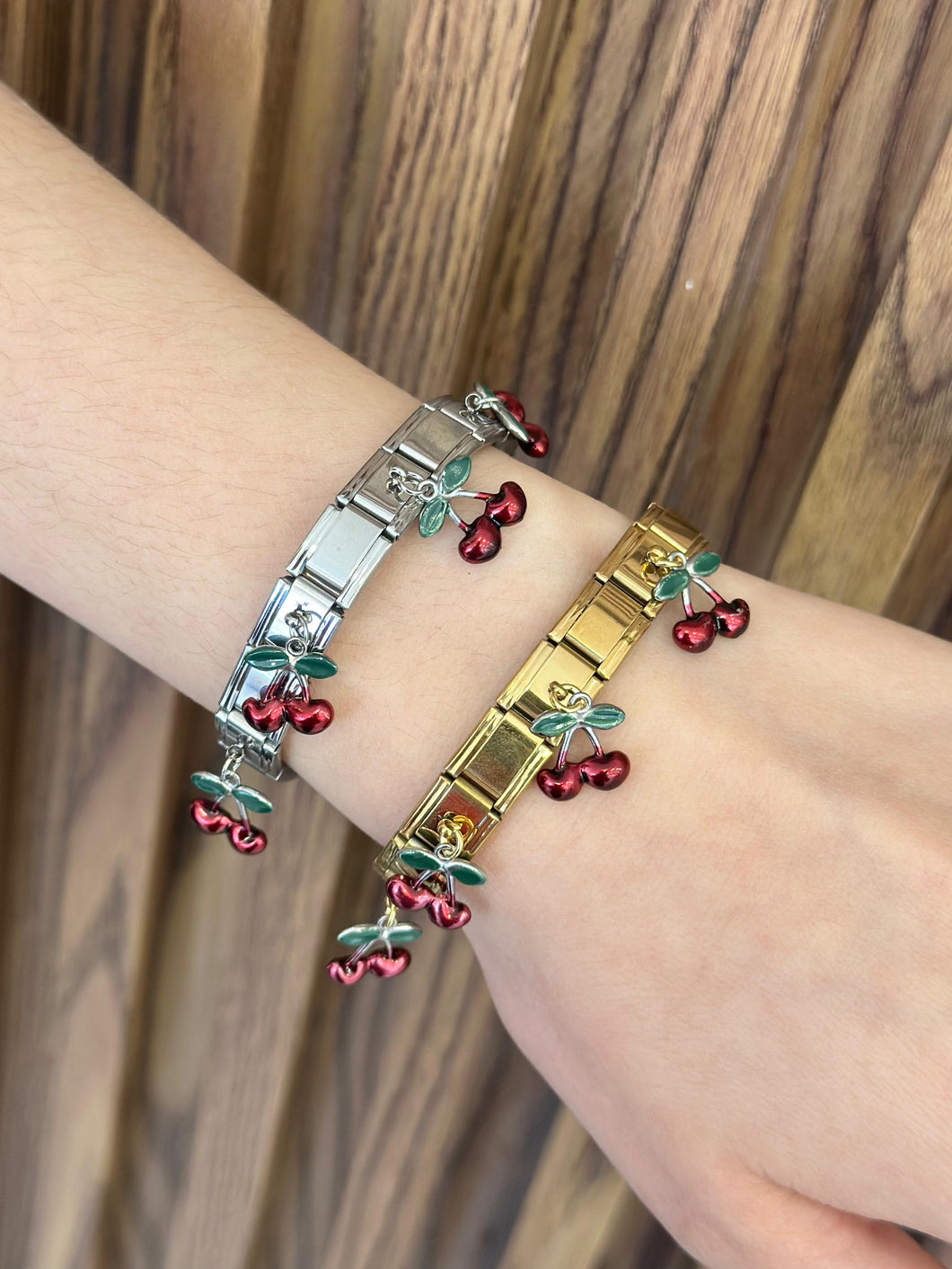 Pulsera italiana con 4 Charms de cereza