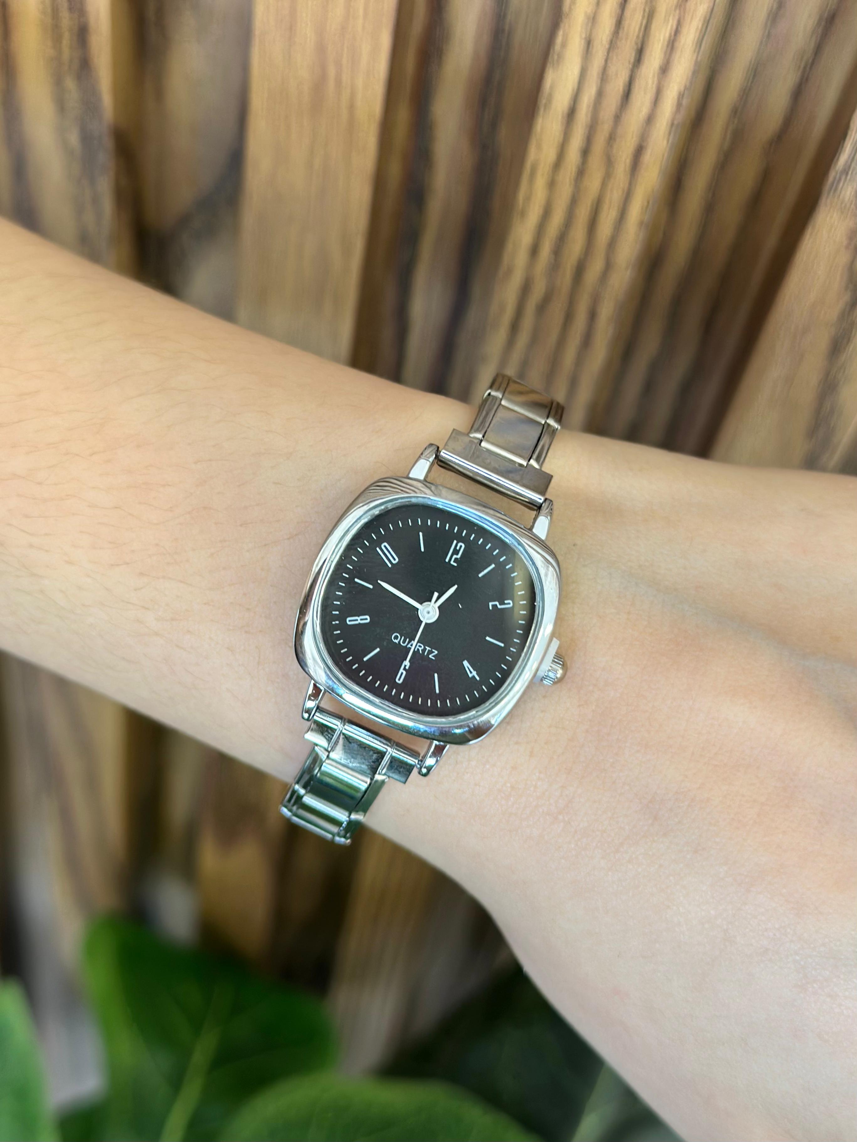 Reloj cuadrado numeros #F21