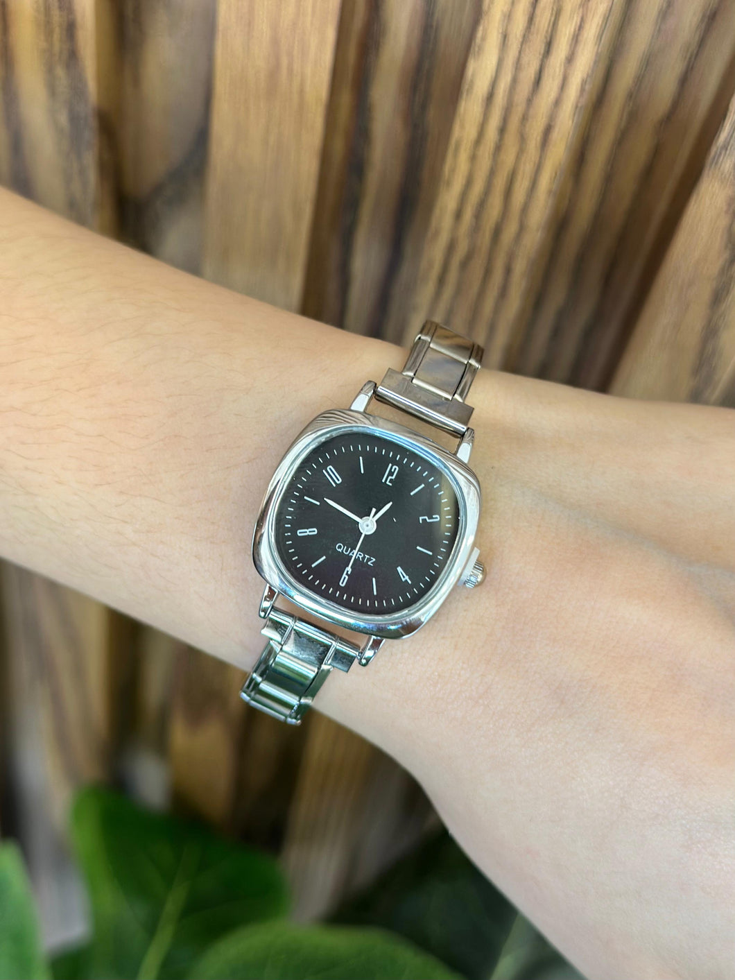 Reloj cuadrado numeros #F21