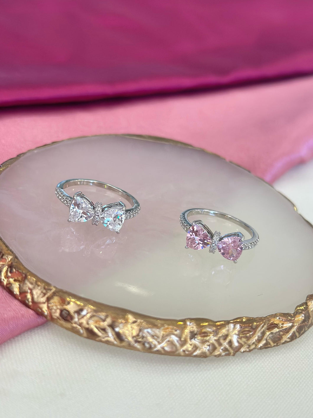 Anillo plateado moño #94C