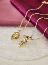 Cargar imagen en el visor de la galería, Collares forma corazon zirconia iman #21
