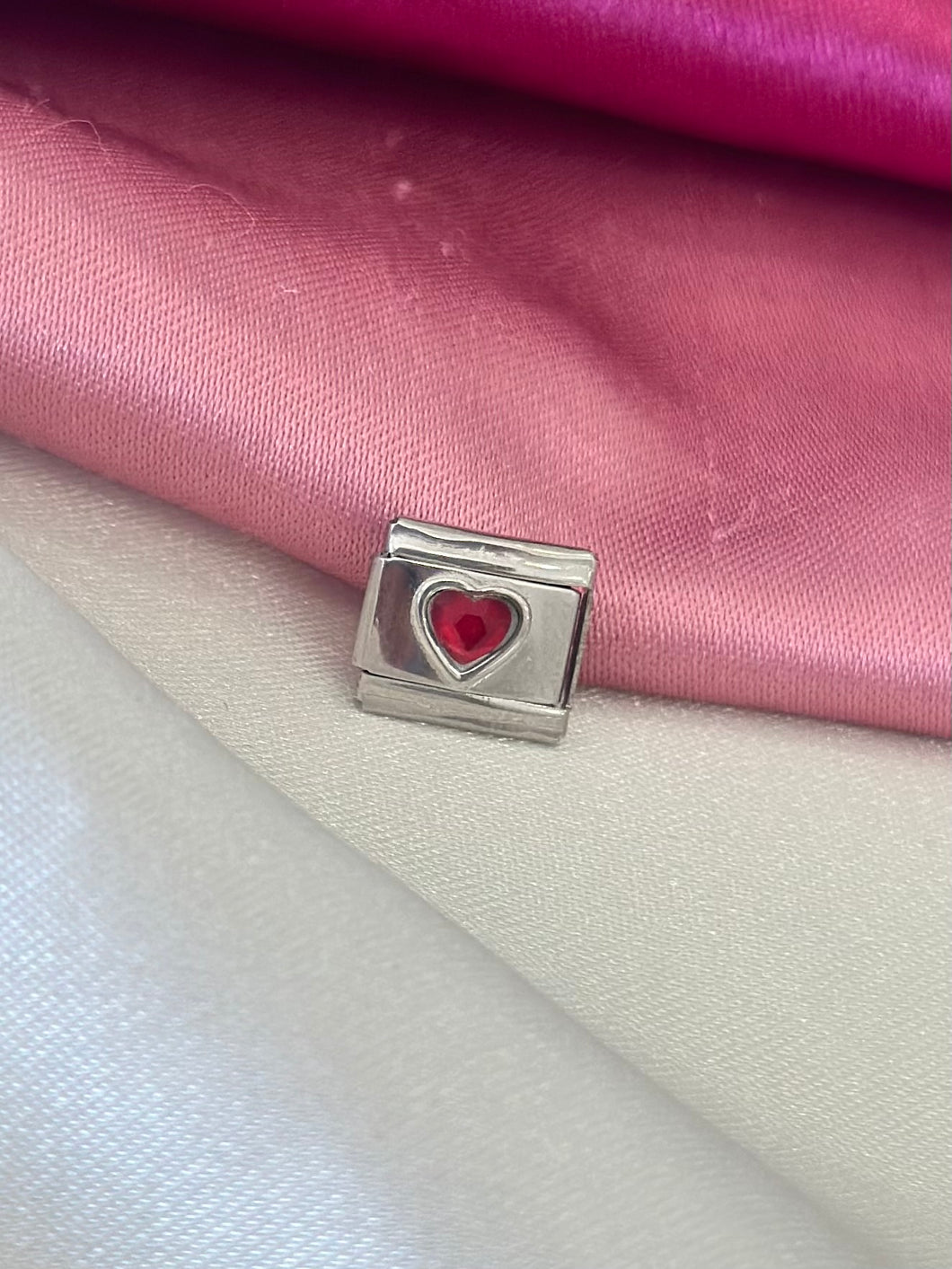Corazon rojo zirconia Charm #15