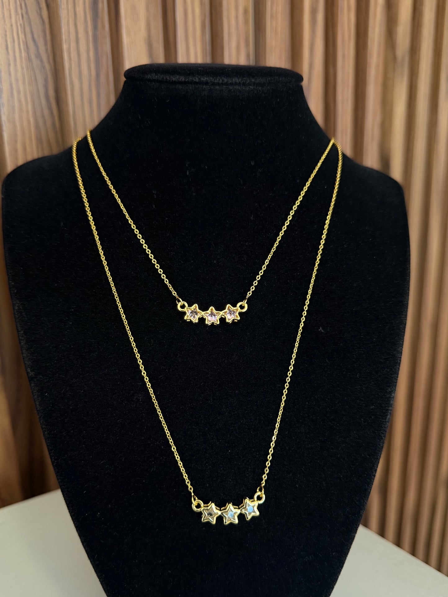 Collar triple estrella zirconia